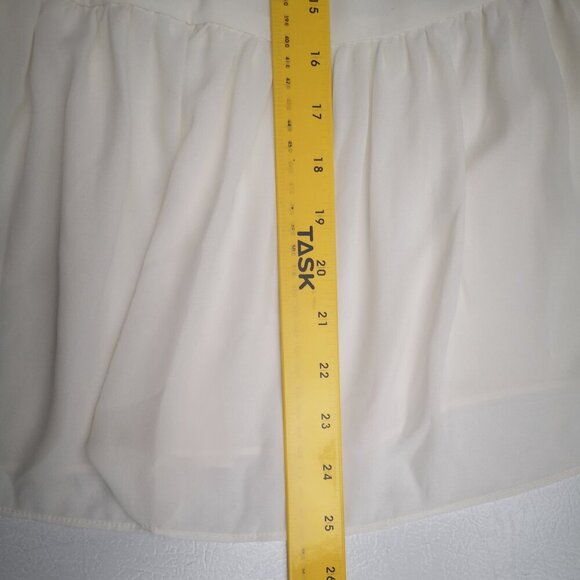 Karen Kane Cream Ladies Size Medium Made in USA Loose Fit Blouse with Lace - Picture 9 of 9